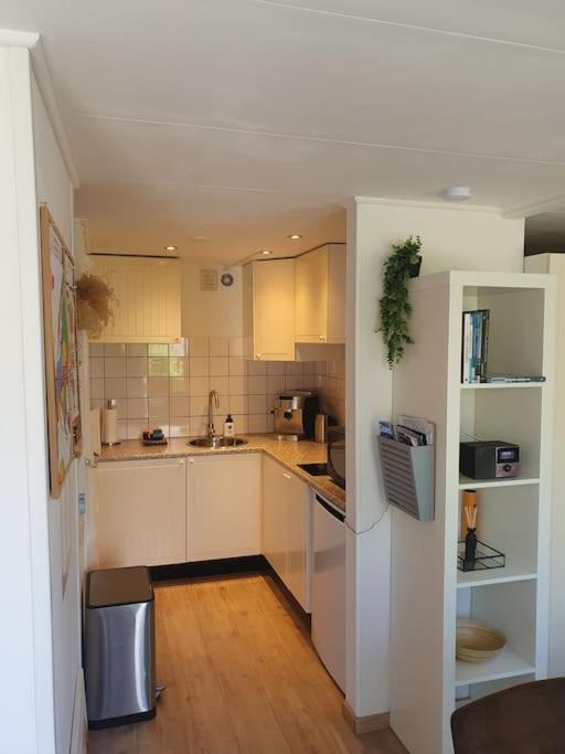 Studio Watertoren Met Tuin En Gratis Parkeren Goes Exteriör bild